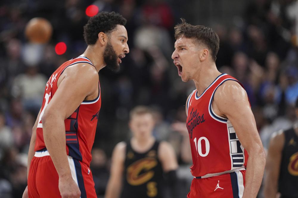 不仅是一方 不仅是一方