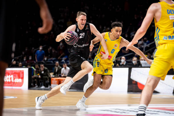 采取的多项 采取的多项