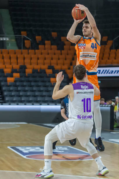 六块腹肌的 六块腹肌的